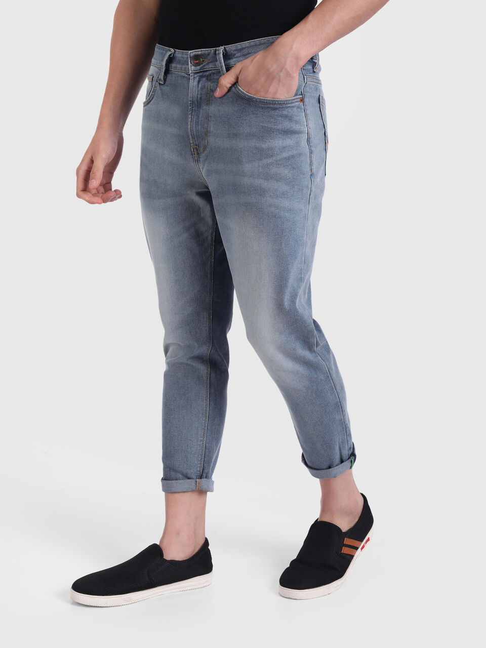 Cropped fit jeans image number null
