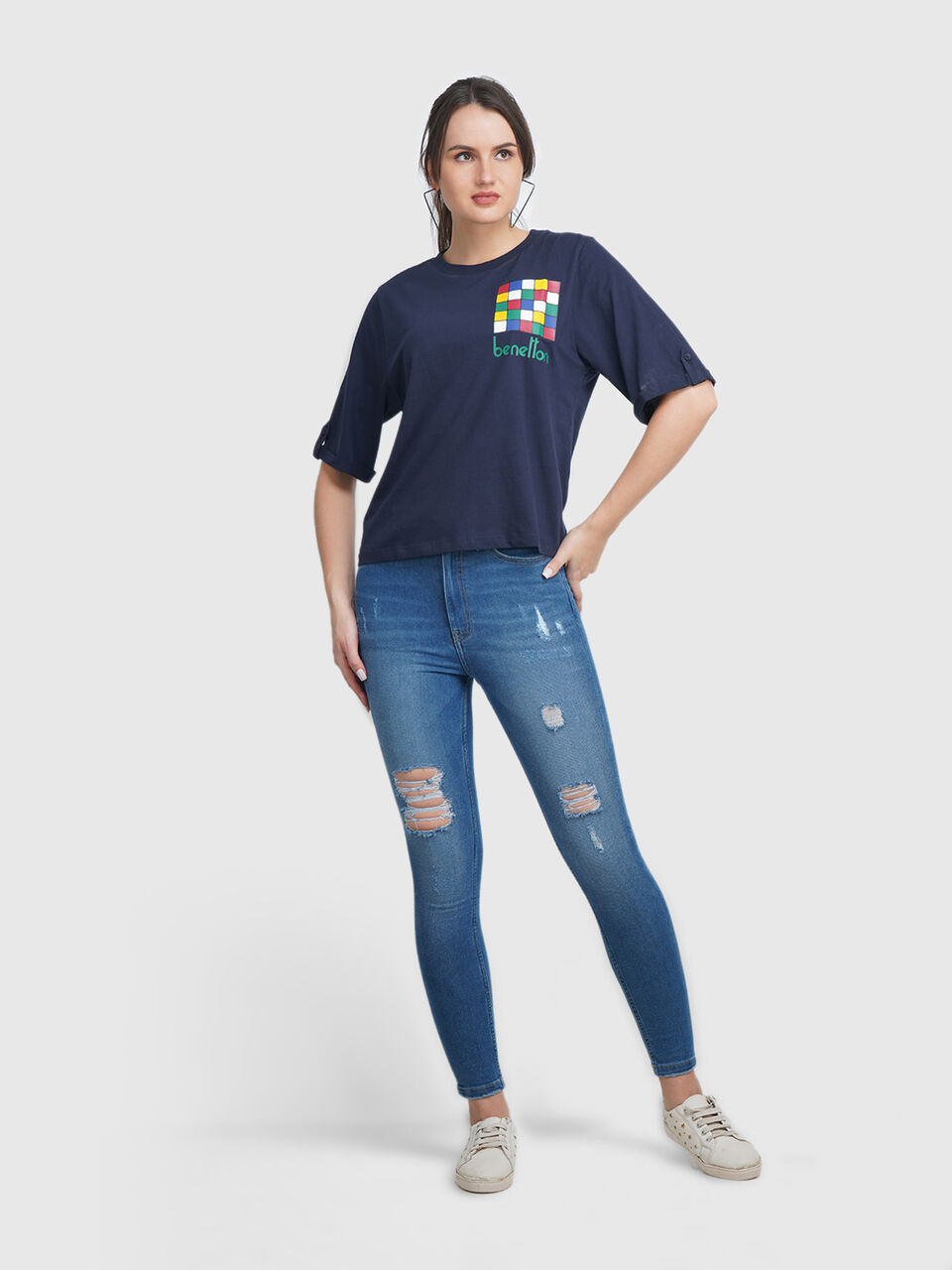 Short Sleevetee With Square Color Blk Print image number null