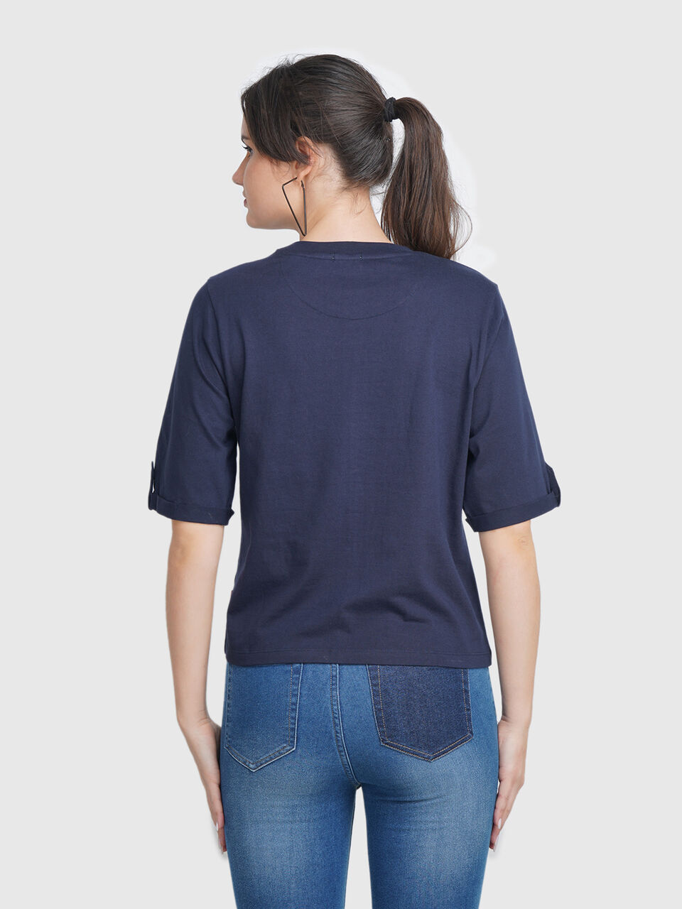 Short Sleevetee With Square Color Blk Print image number null