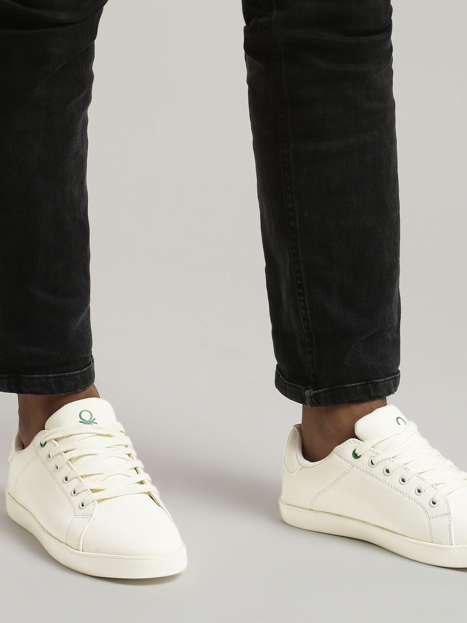 Basic PU Sneaker image number null