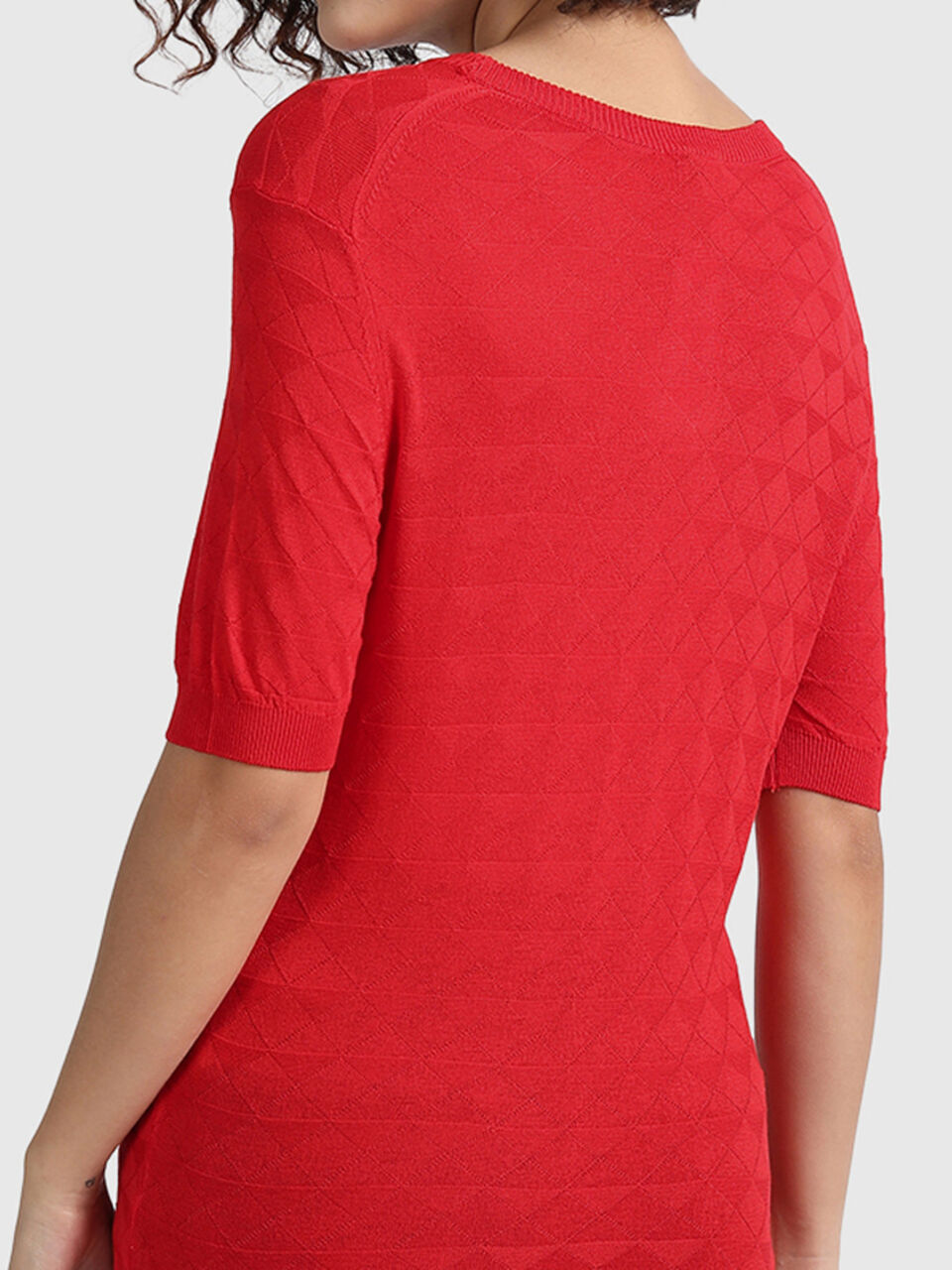 Viscose Textured Scoop Neck Solid Top image number null