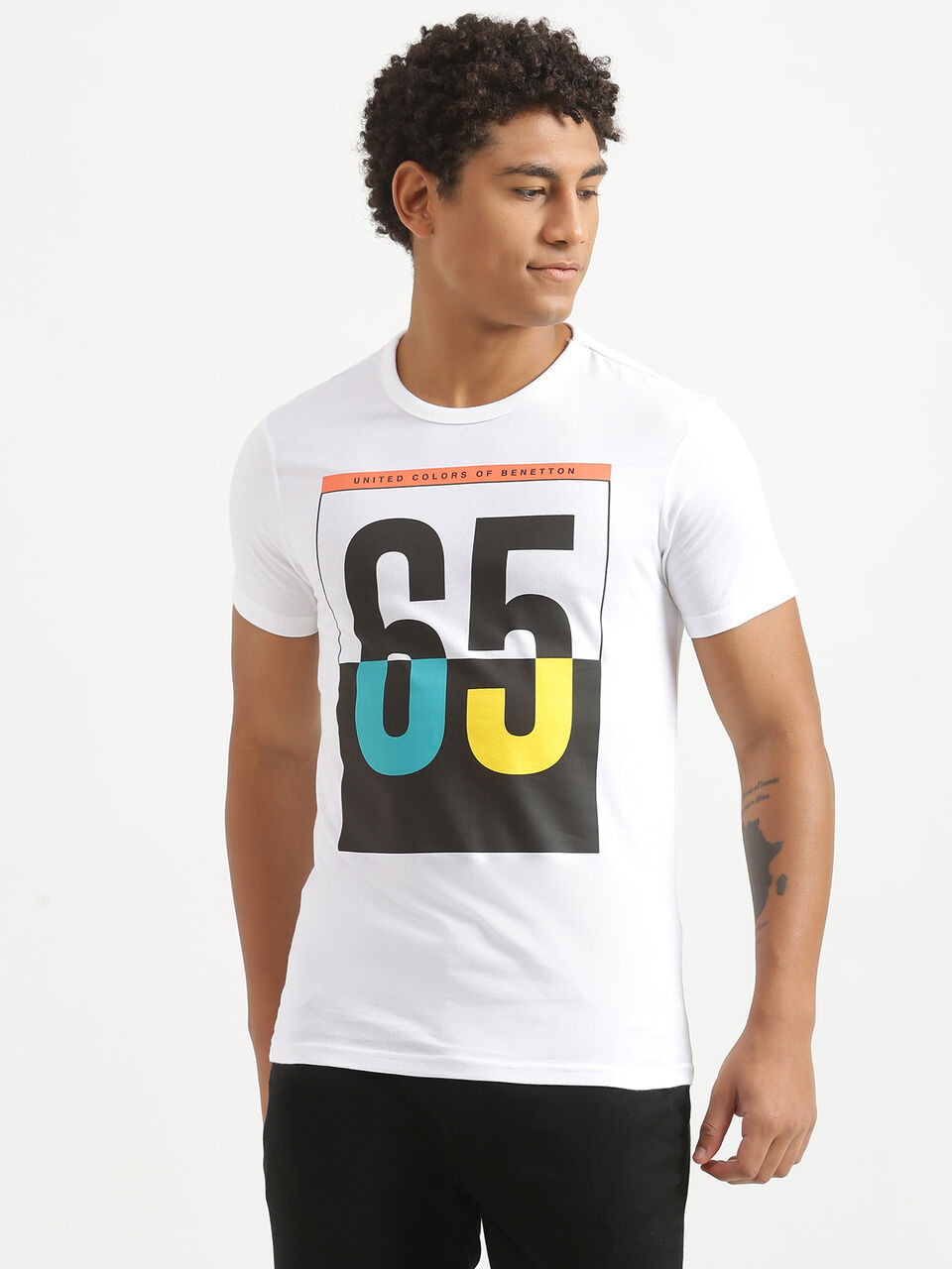 MULTICOLOR BRANDED TEE image number null