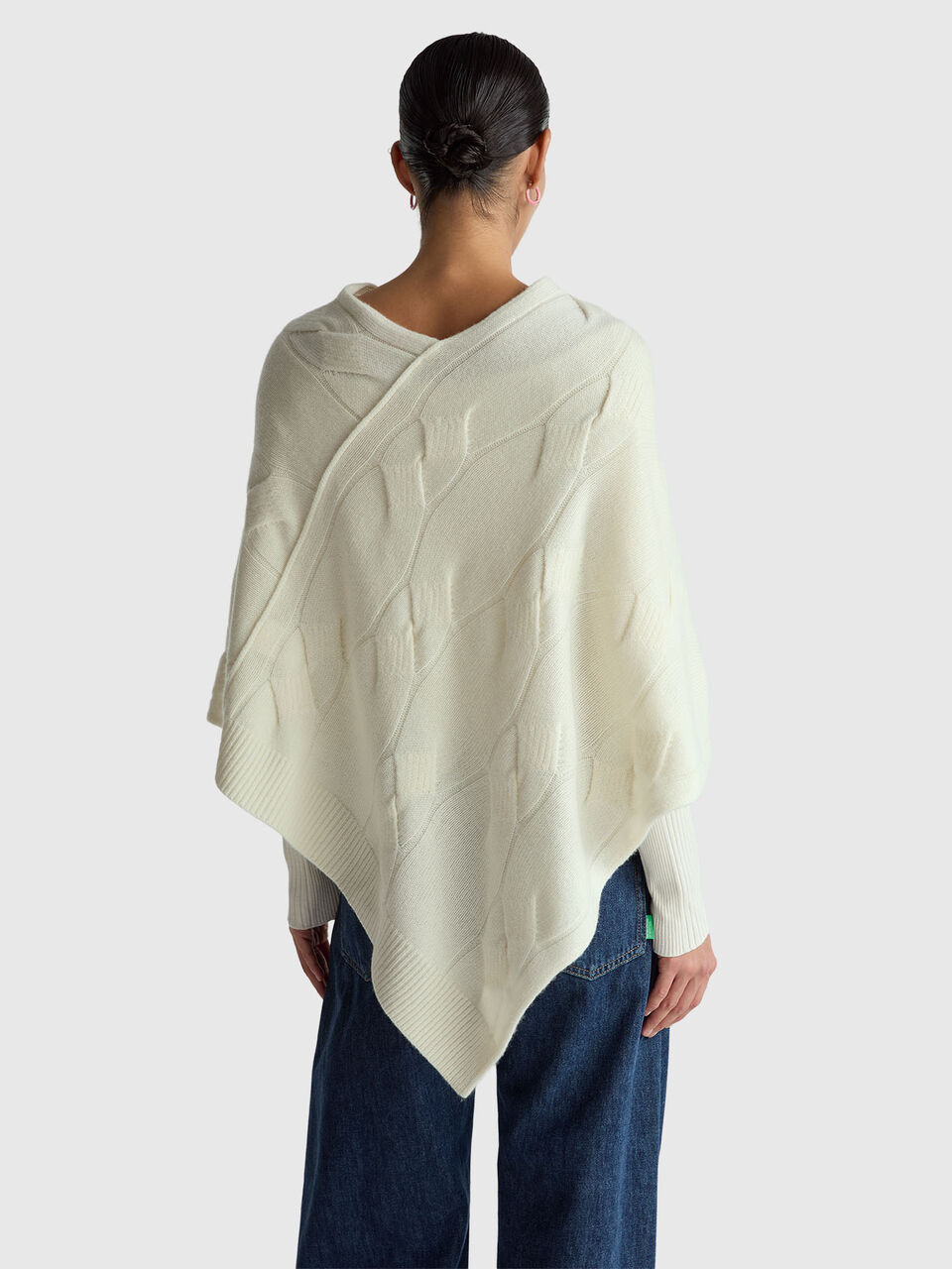 CAPE &Gamma;&upsilon;&nu;&alpha;&iota;&kappa;&epsilon;ί&alpha; image number null