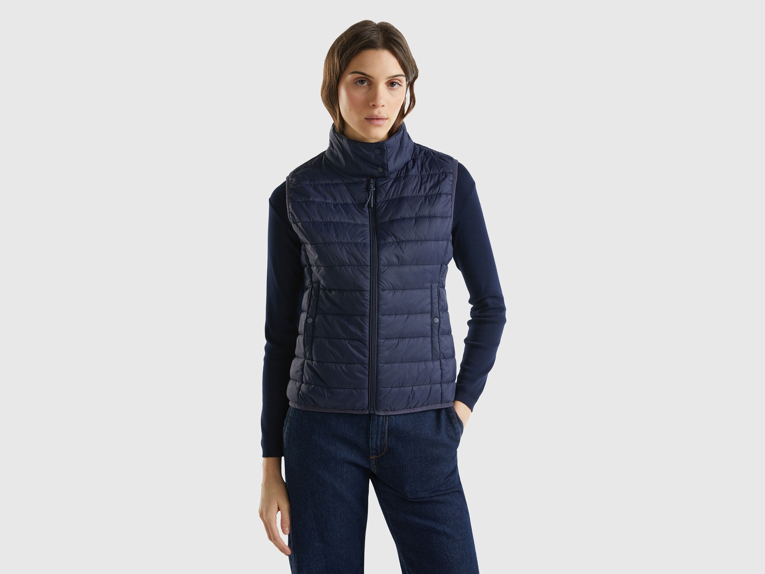 Sleeveless puffer jackets for ladies hot sale