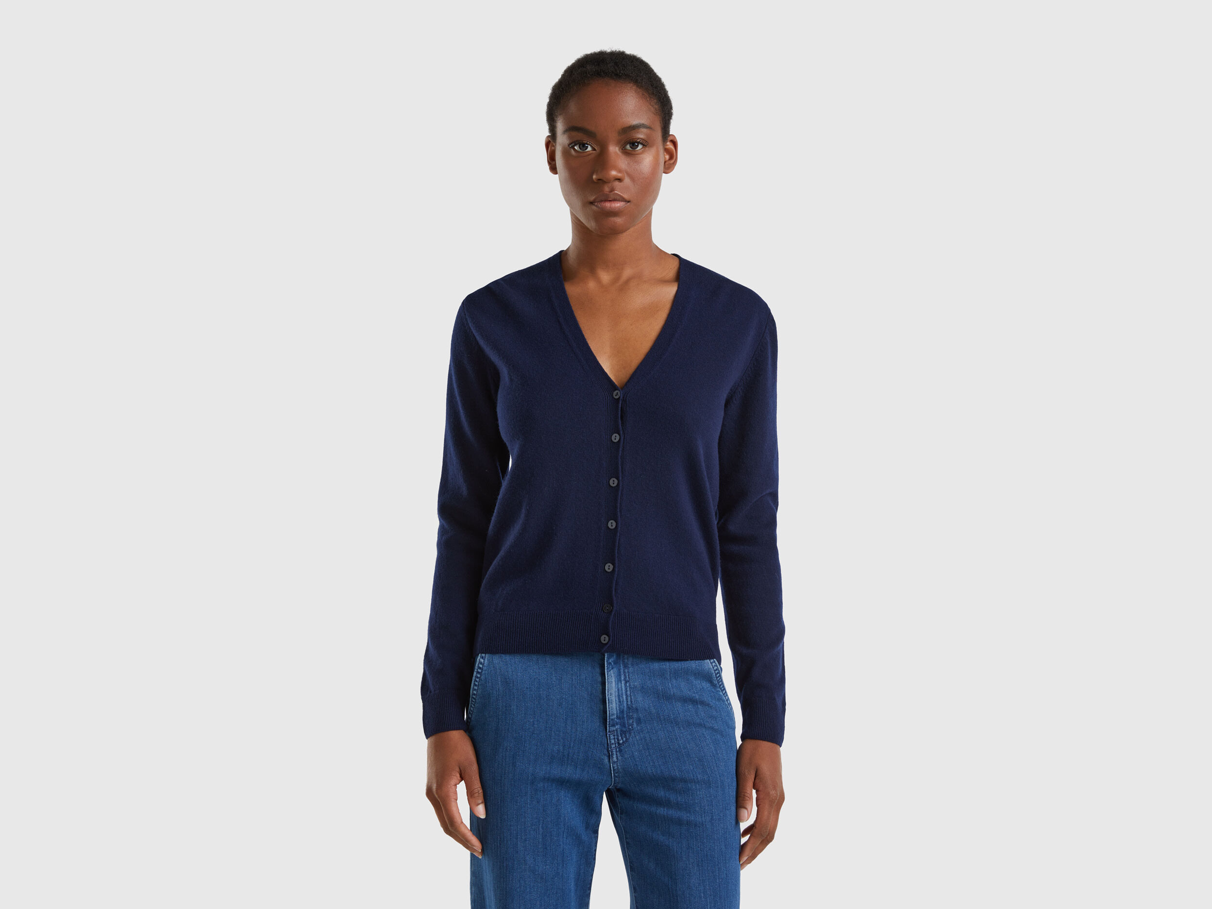 V neck cardigan hotsell