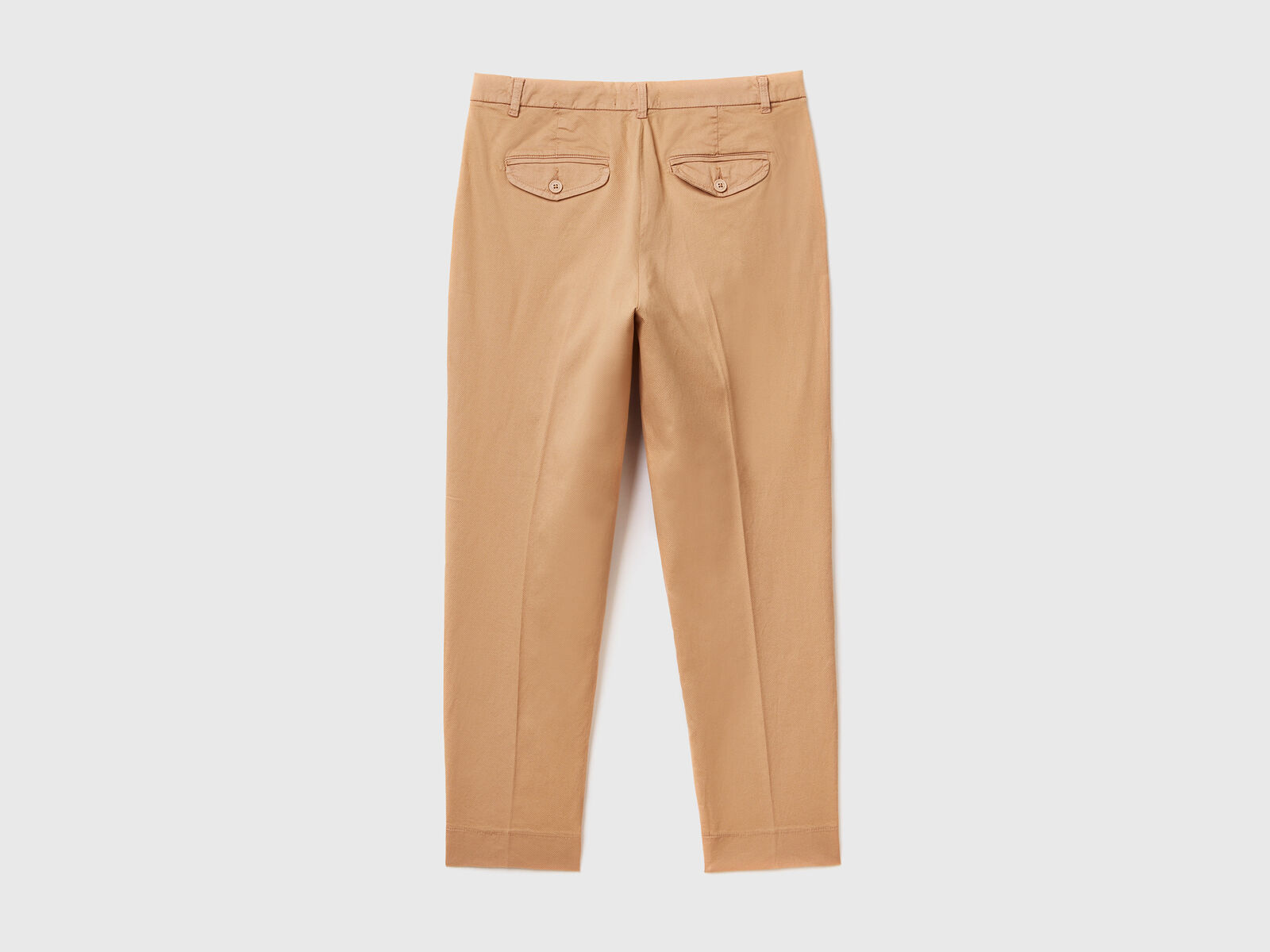 Classic 23 Capri - Tan Chino