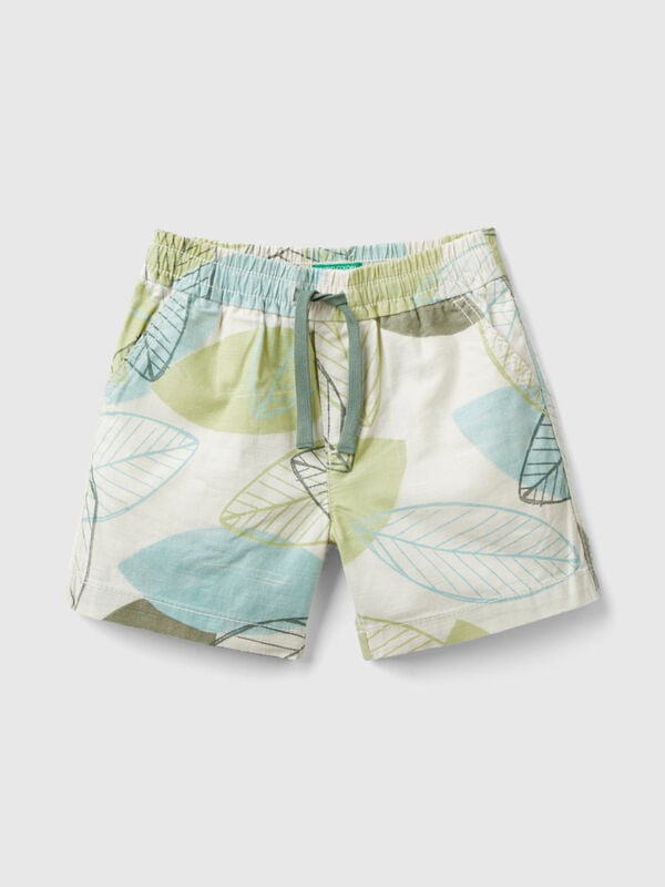 Shorts with leaf print Junior Boy