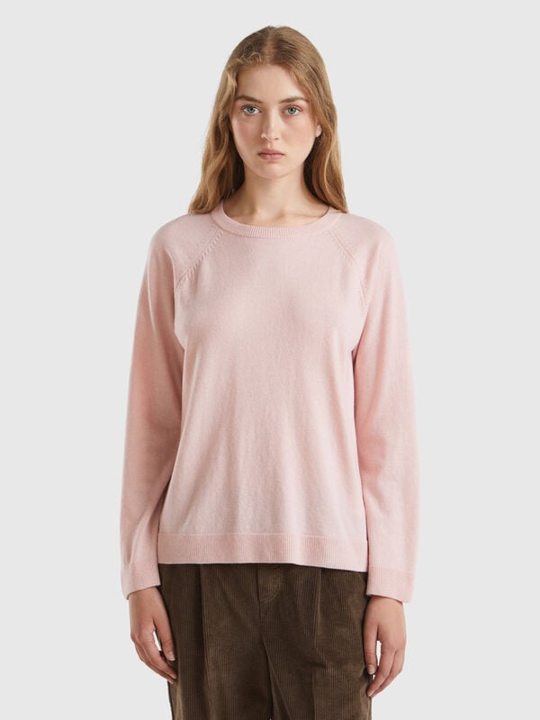 Pastel pink crew neck sweater in wool and cashmere blend Women