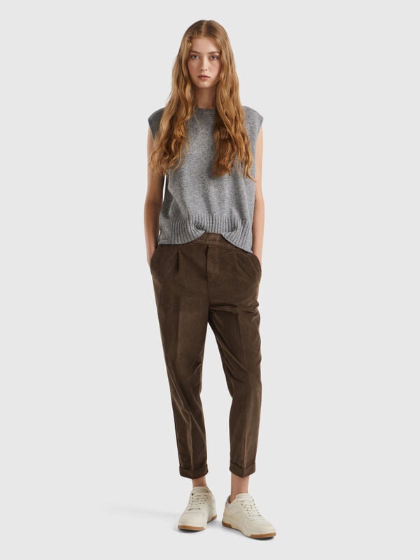 Chinos in velvet with stretch waist Women