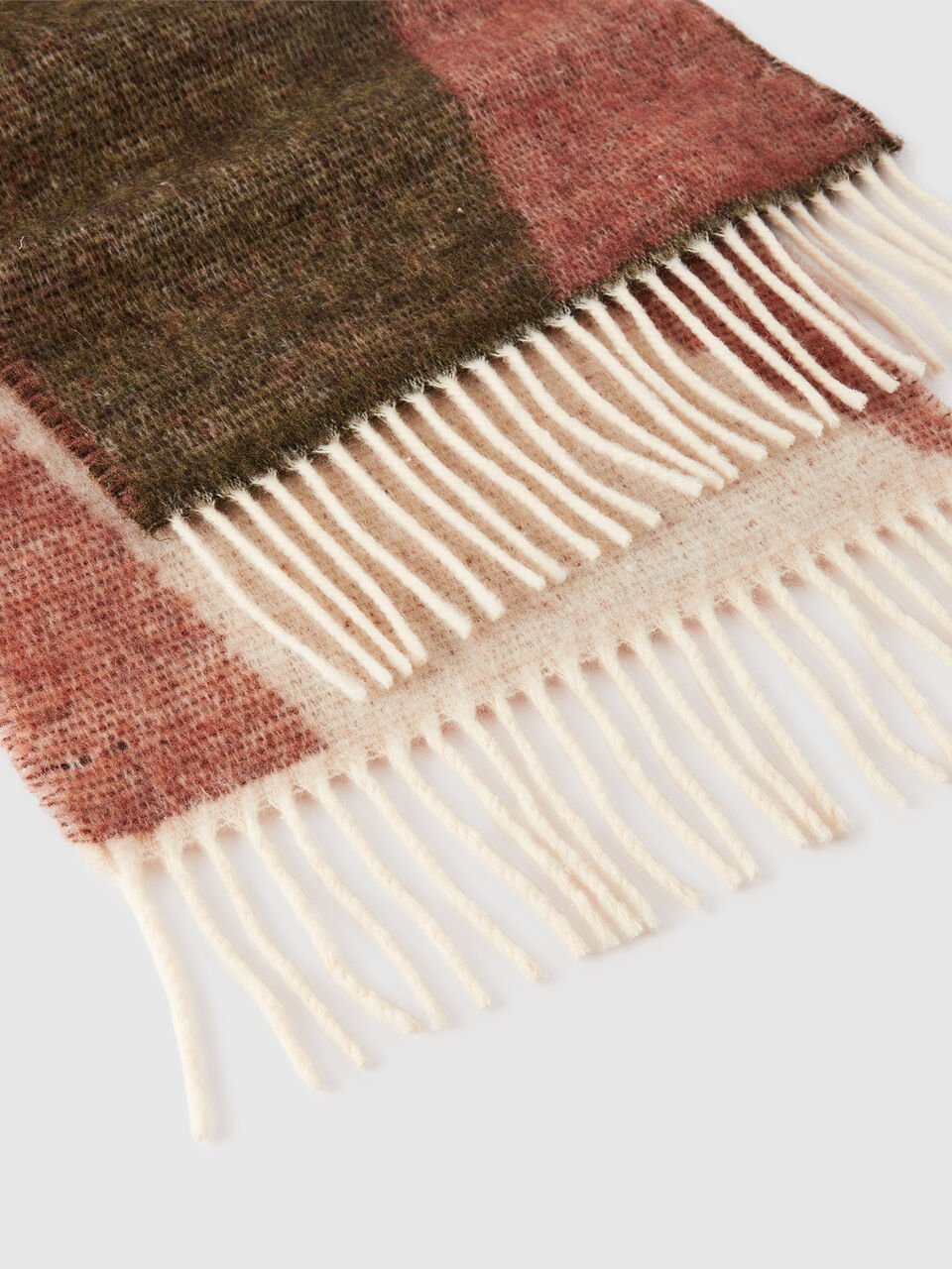 SCARF Women image number null