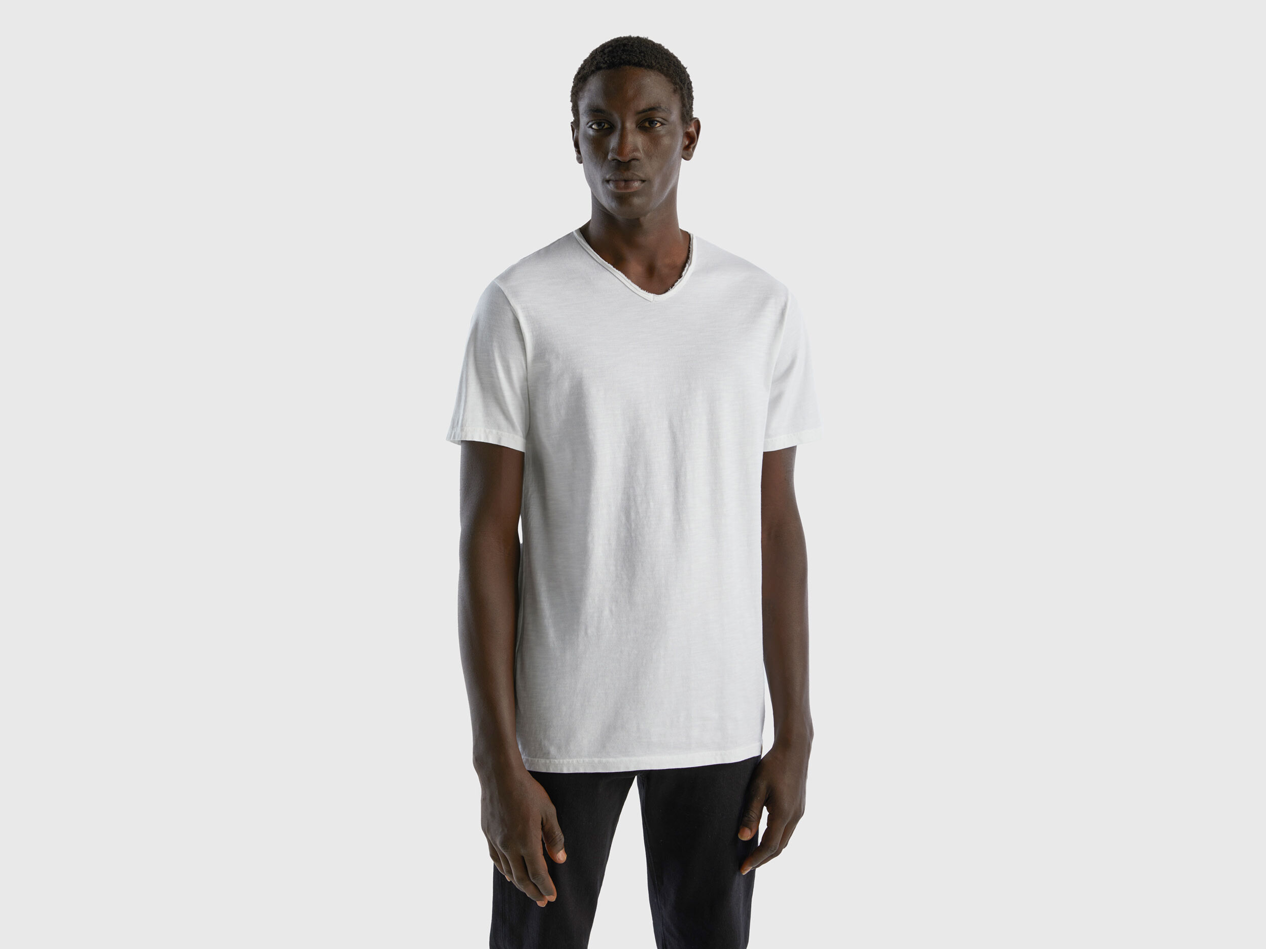 Tshirt v shop