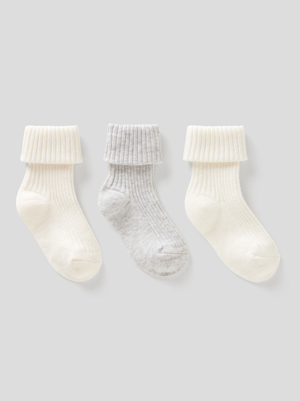 Socks set with curl