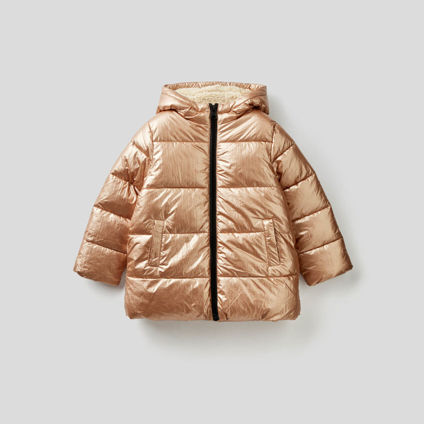 Padded jacket with foil look