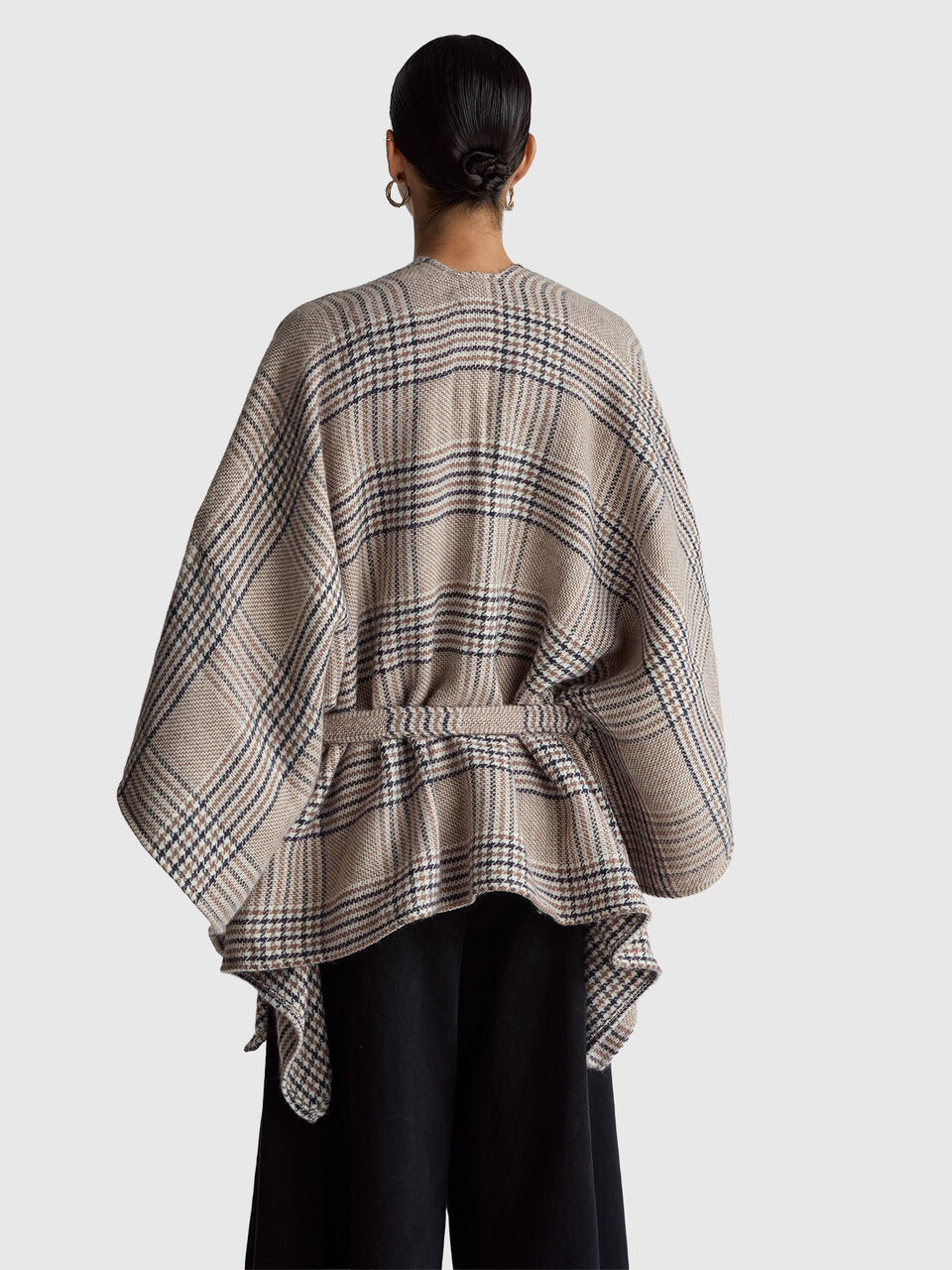 CAPE Women image number null