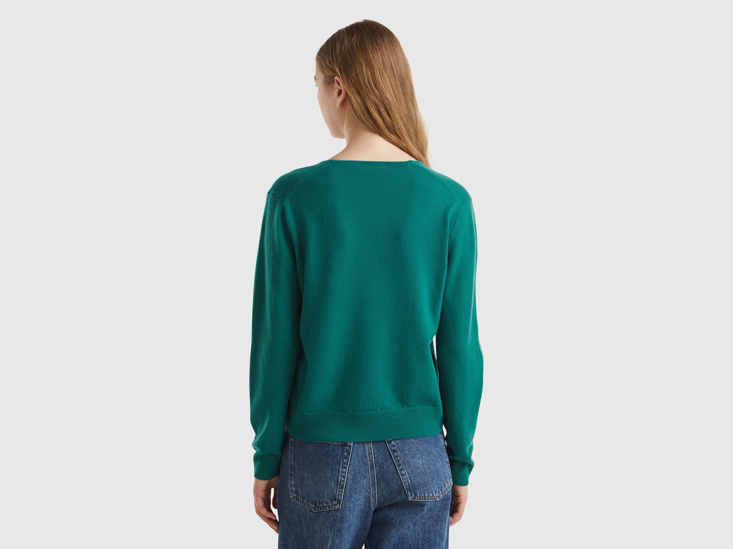 Forest green V neck sweater in pure Merino wool Dark Green Benetton