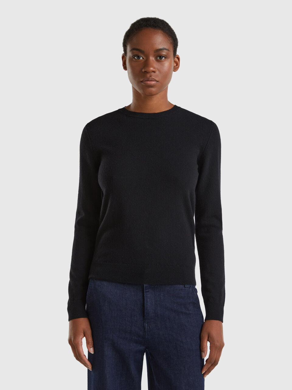 Black ribbed crew neck sweater top