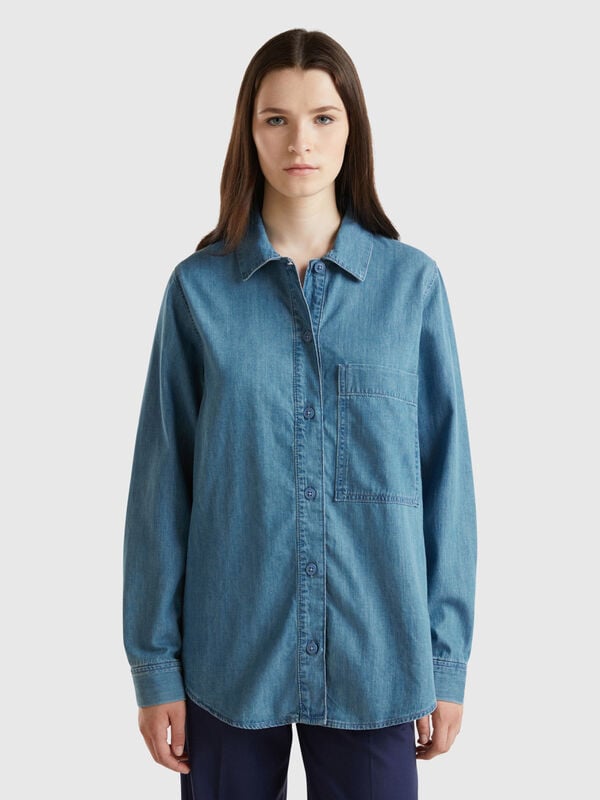 Oversized fit shirt in chambray Women