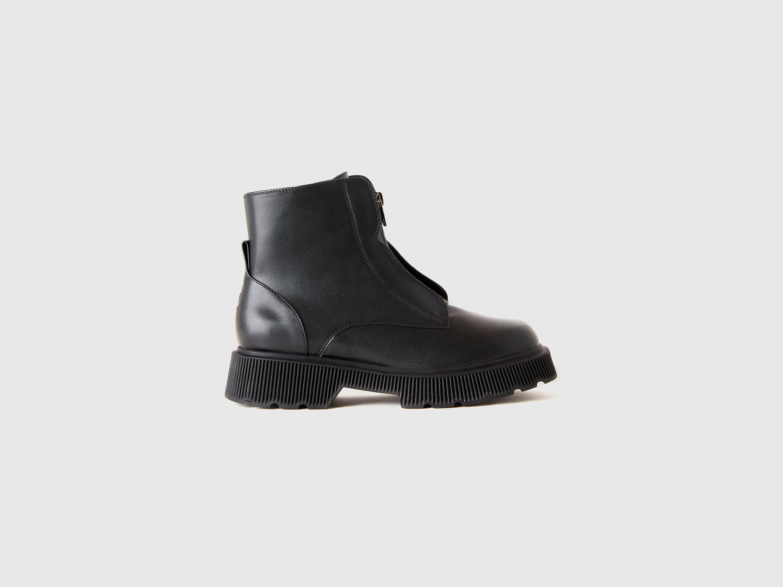 Heavy duty boots with zipper Black Benetton